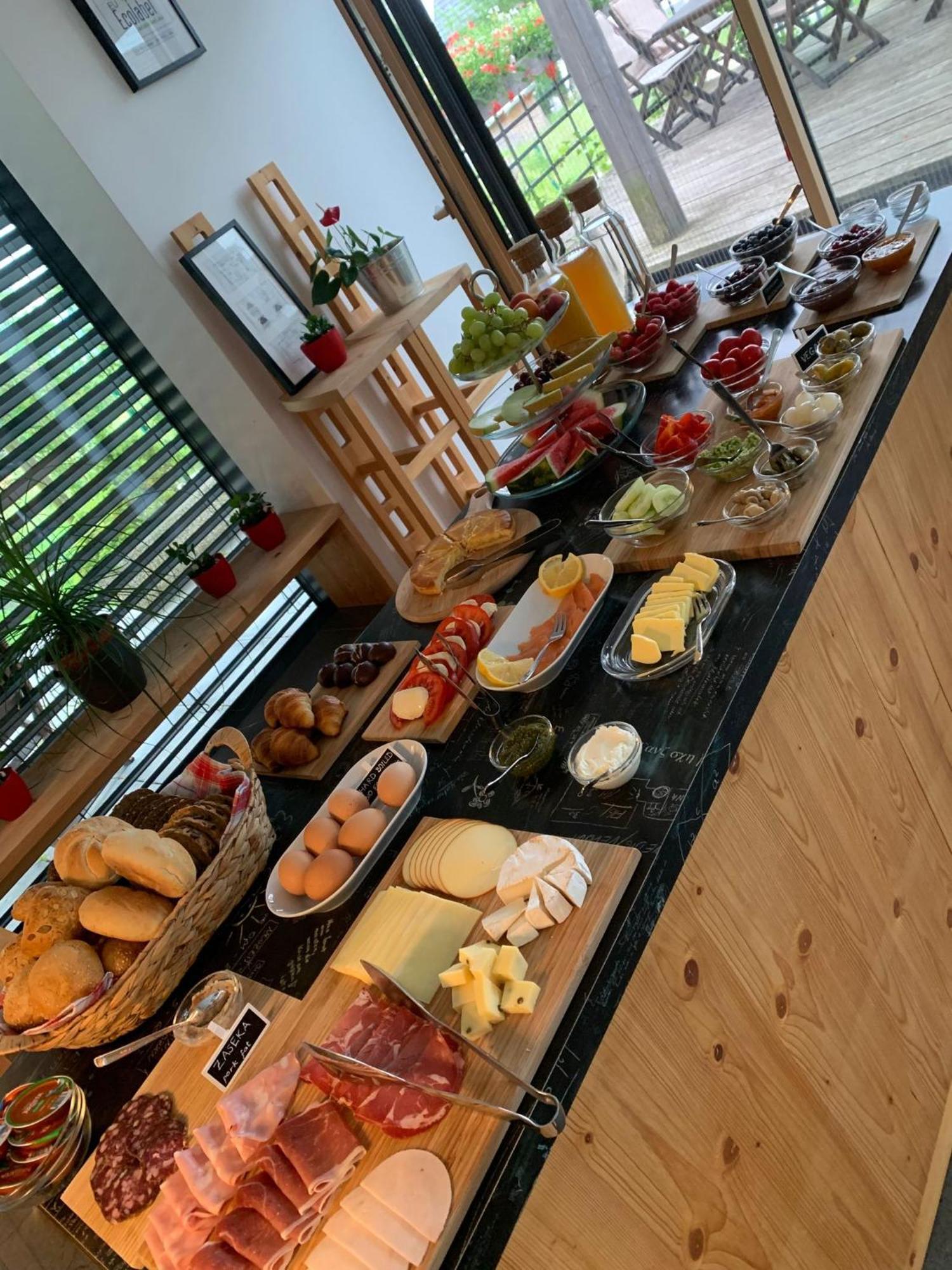 Eco Boutique Hotel Ams Beagle Bled Buitenkant foto